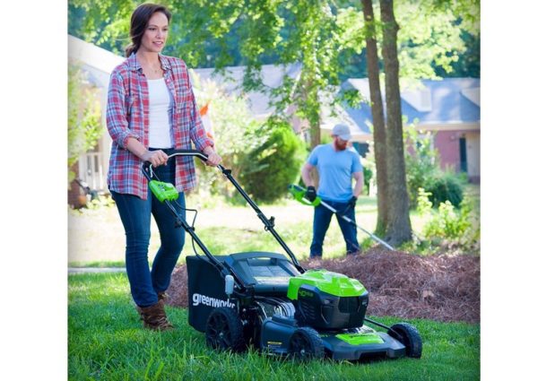 Best Self-Propelled Mulching Lawn Mowers